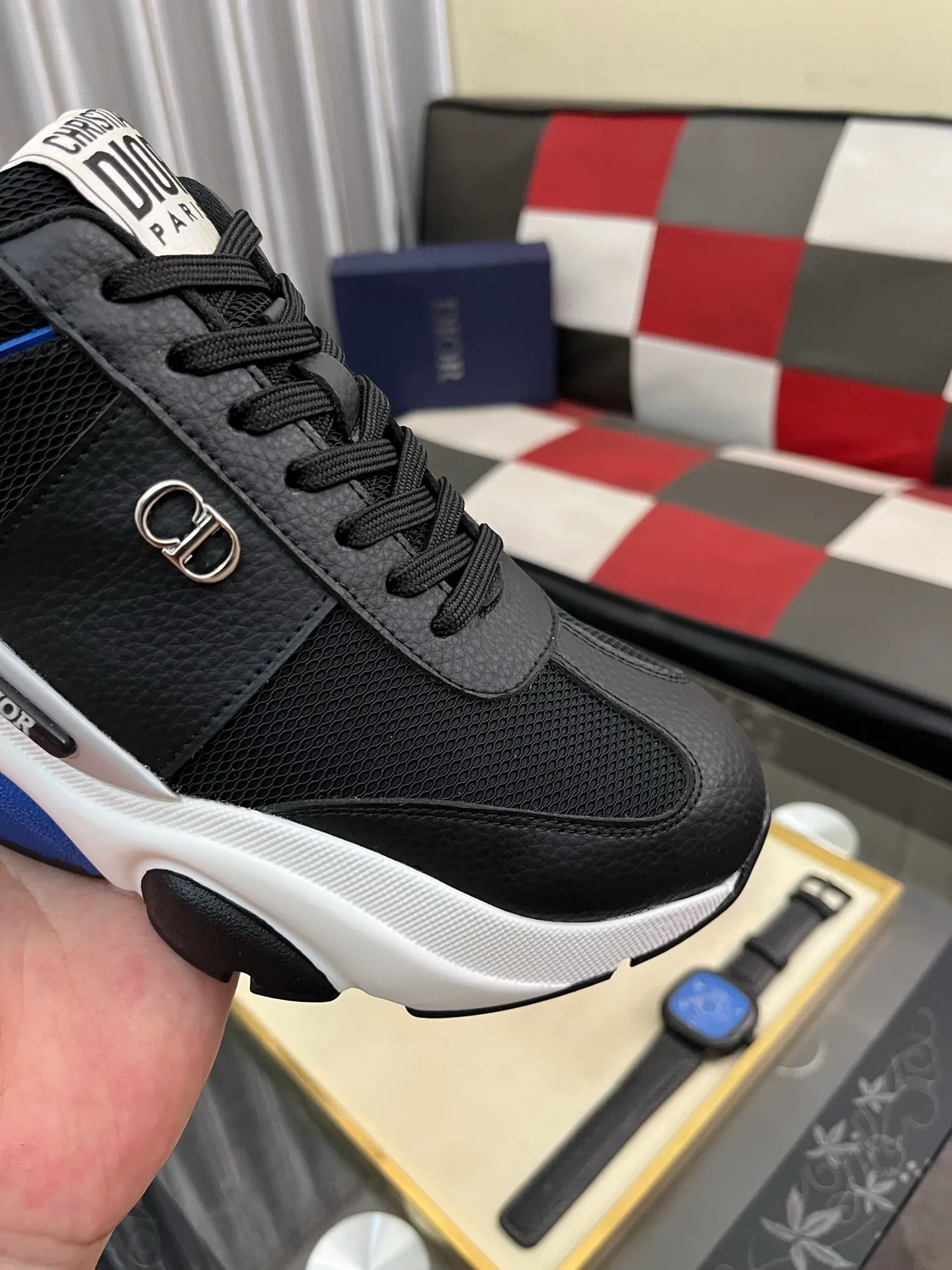 Men's men's shoes💰458⌚️⌚️Dior original quality.~ Unique modern style sneakers. 🏃A must-have casual shoe for trendy men😍😍 Original brand imported from Italy, imported original leather, sheep lining (refuses to discolor and grind feet) Sole: Original sole provided by the original factory, French lazy style design ⚠️Fit to the feet, original quality, super comfortable original sole. Just like shooting the real thing🎬The real thing is better, code number: 38-444⃣️colors available